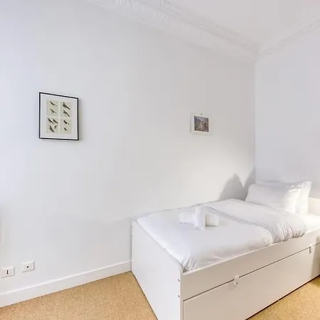 Familial Proche Tour Eiffel Apartment *