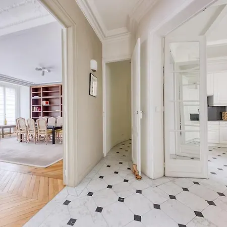Familial Proche Tour Eiffel Apartment *