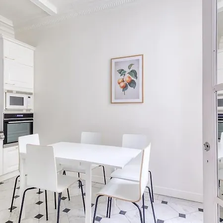 Familial Proche Tour Eiffel Apartment