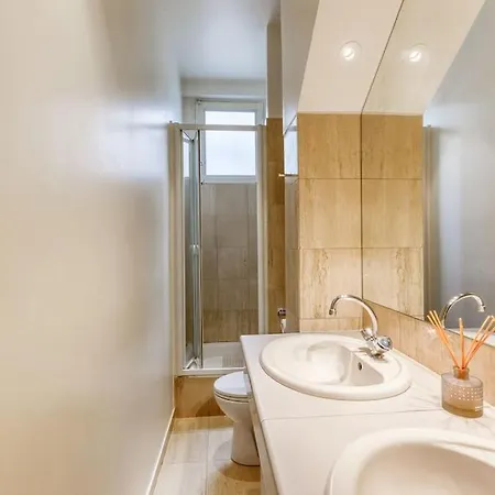Familial Proche Tour Eiffel Apartment